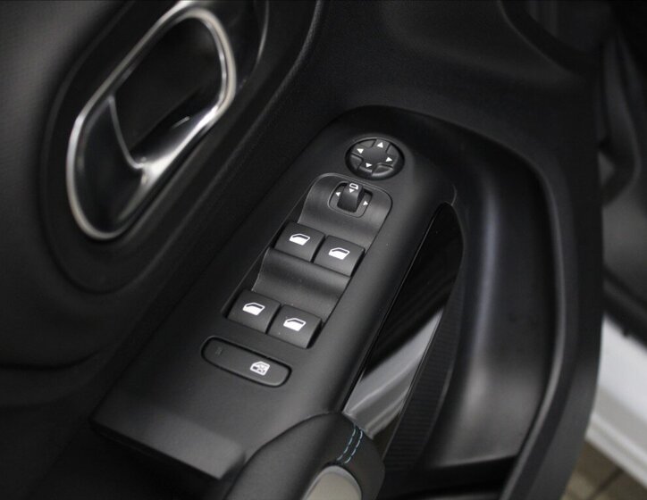 Citroën C5 Aircross SUV / Terénní 1,5 l 96 kw