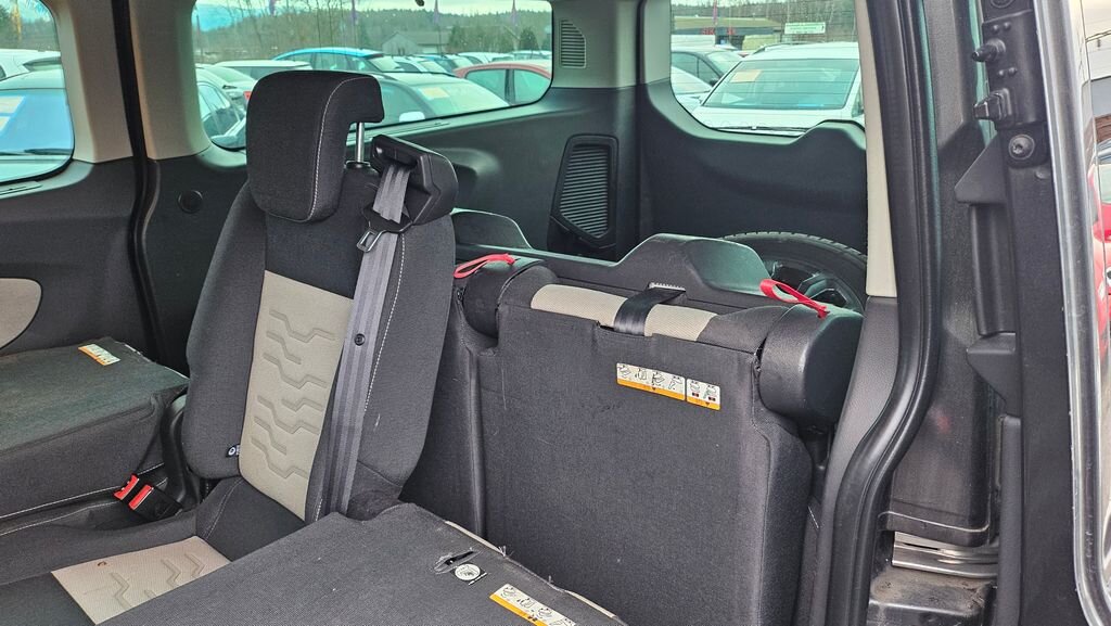 Ford Tourneo Custom VAN-Minibus 2,0 l 96 kw