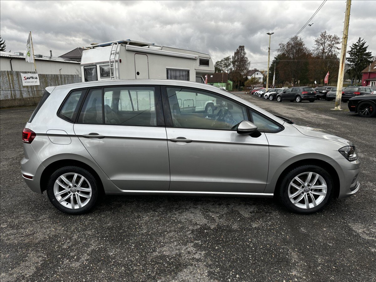 Volkswagen Golf Sportsvan Hatchback 1,5 l 110 kw