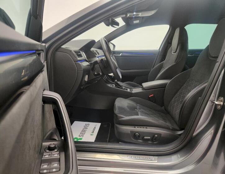 Škoda Superb 15