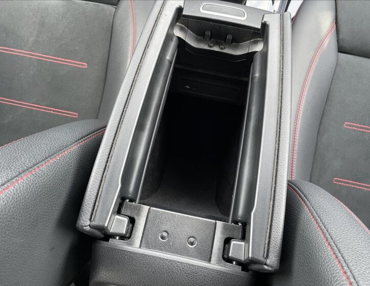 Mercedes-Benz GLB 62