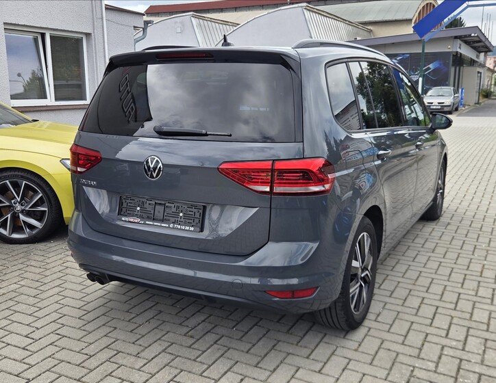Volkswagen Touran 3