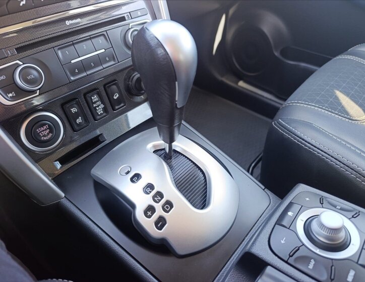 Renault Koleos SUV / Terénní 2,0 l 127 kw