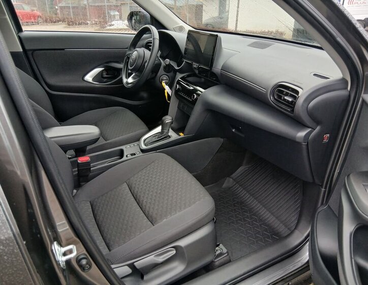 Toyota Yaris Cross SUV 1,5 l 68 kw