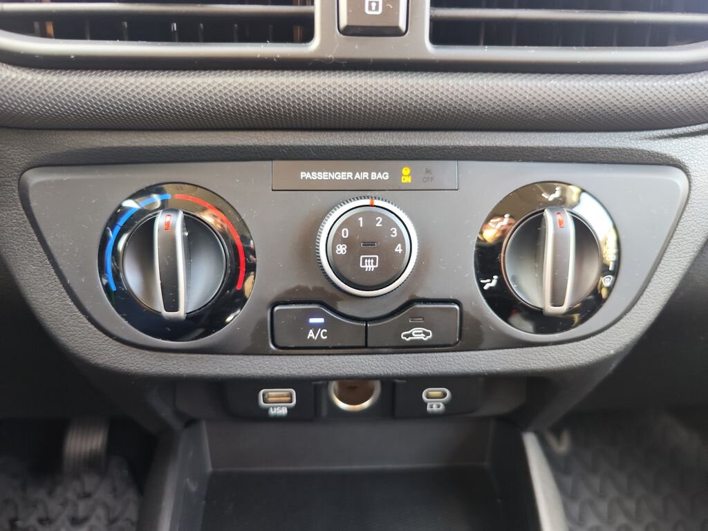 Hyundai i10 Hatchback 998,0 49 kw