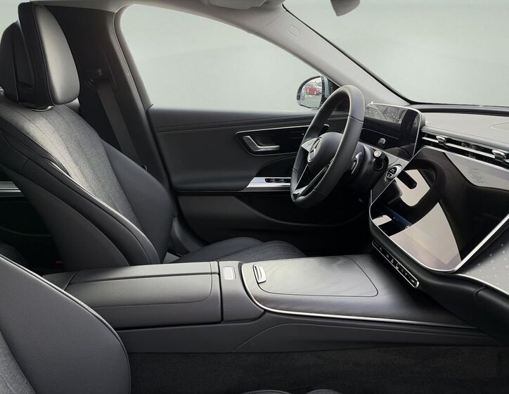 Mercedes-Benz Třídy E Sedan / Limuzína 2,0 l 145 kw