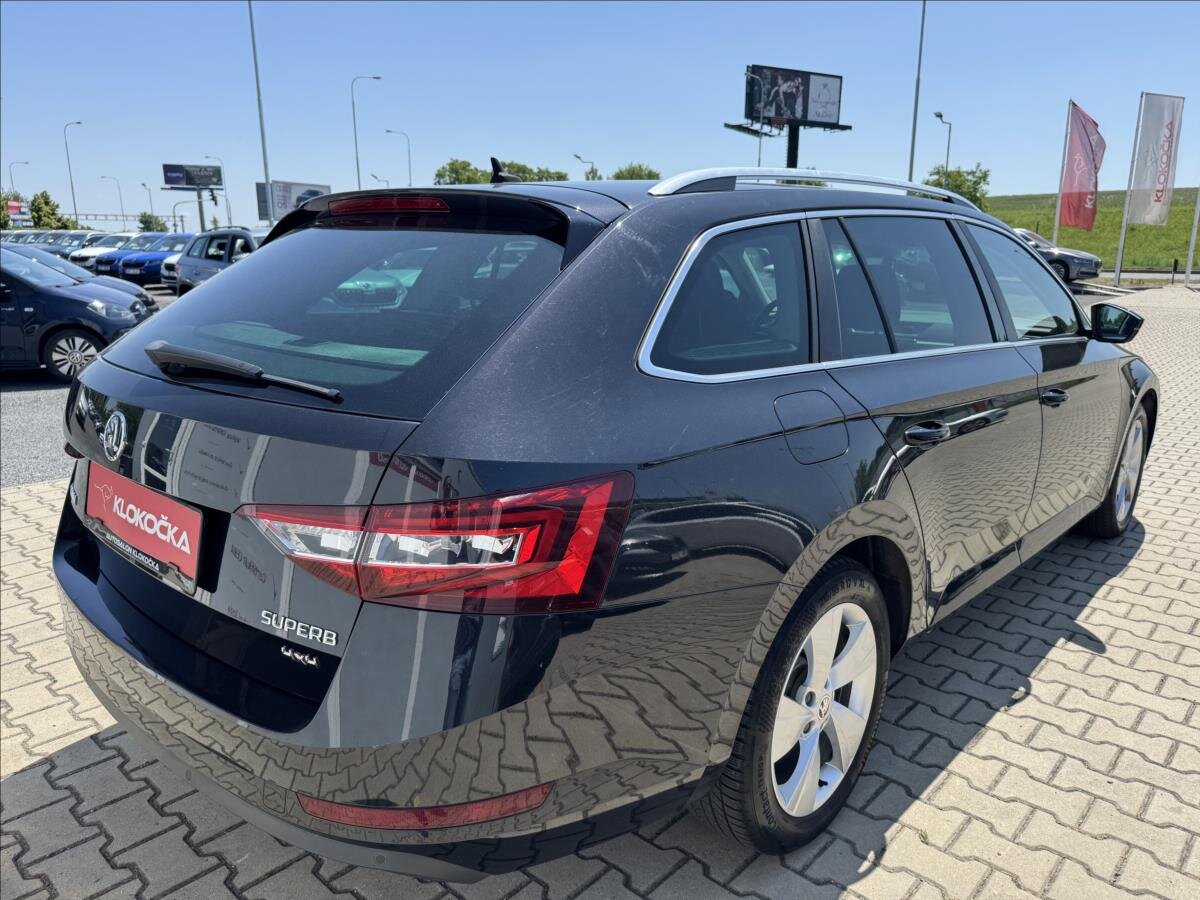 Škoda Superb