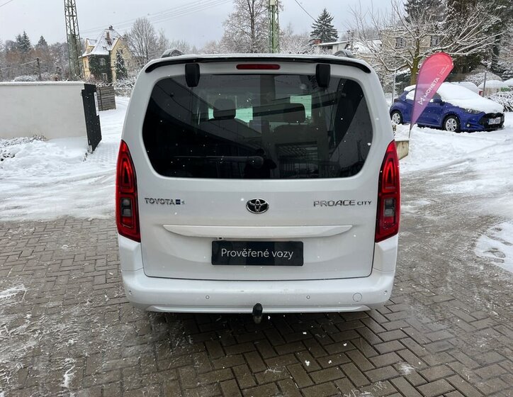Toyota ProAce City Verso MPV 1,5 l 96 kw