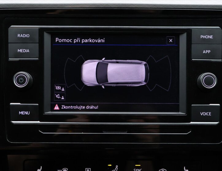 Volkswagen Passat Kombi 1,5 l 110 kw