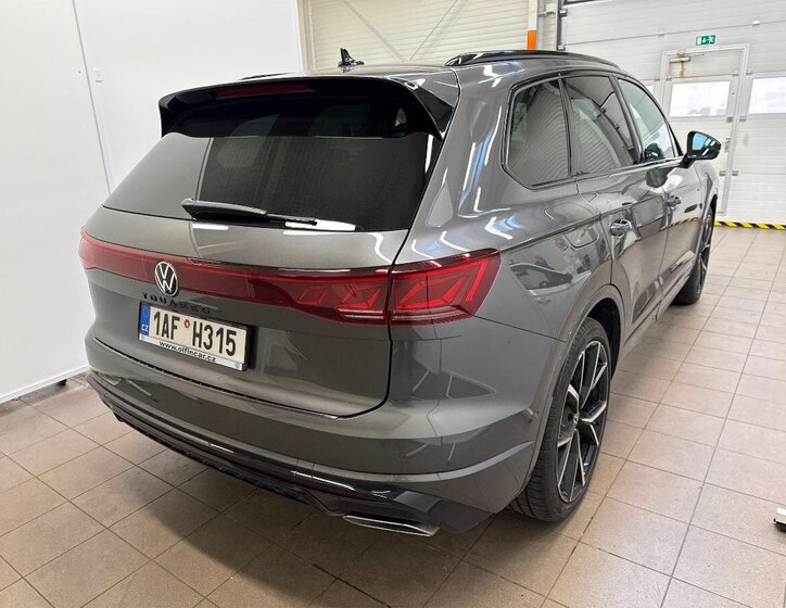 Volkswagen Touareg SUV 3,0 l 210 kw