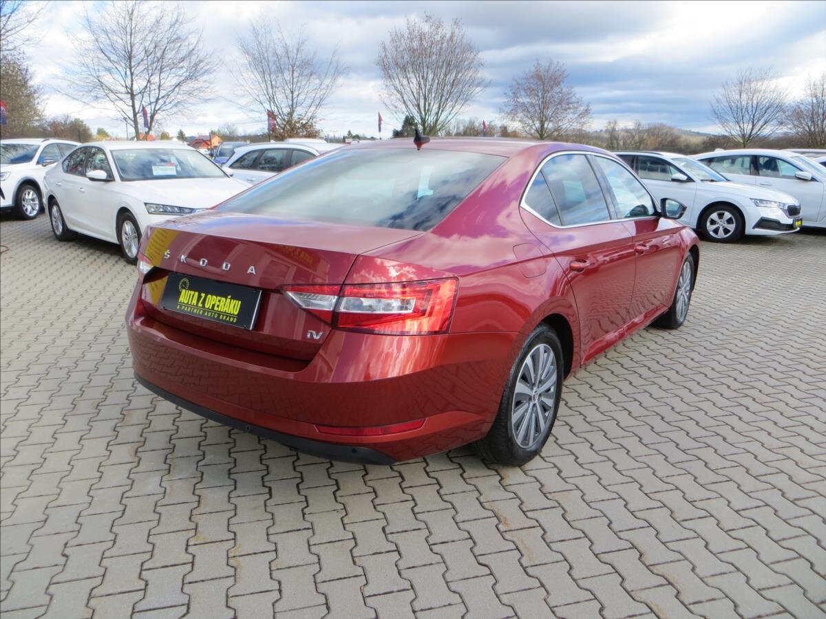Škoda Superb Liftback 1,4 l 115 kw