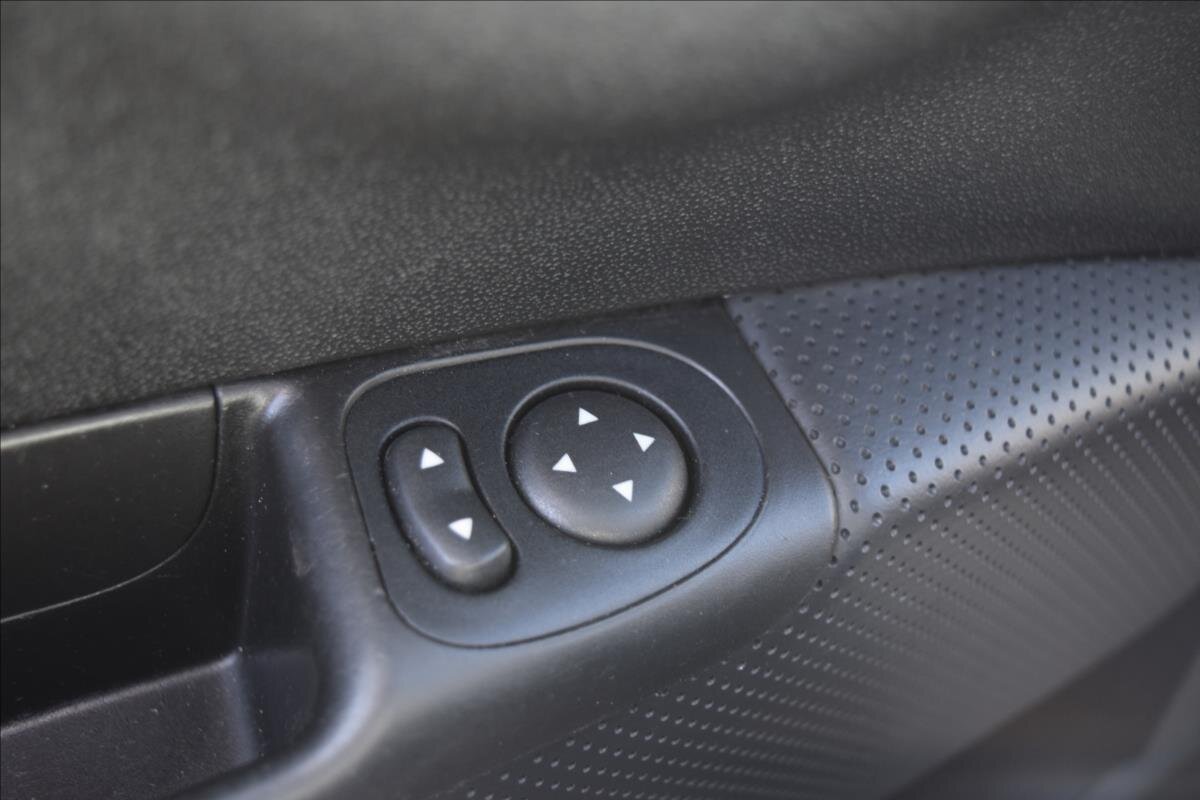 Fiat 500 Hatchback 875,0 63 kw