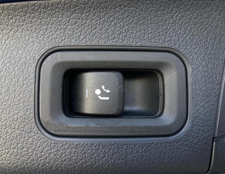 Mercedes-Benz GLA 27