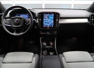 Volvo XC40 SUV 2,0 l 120 kw