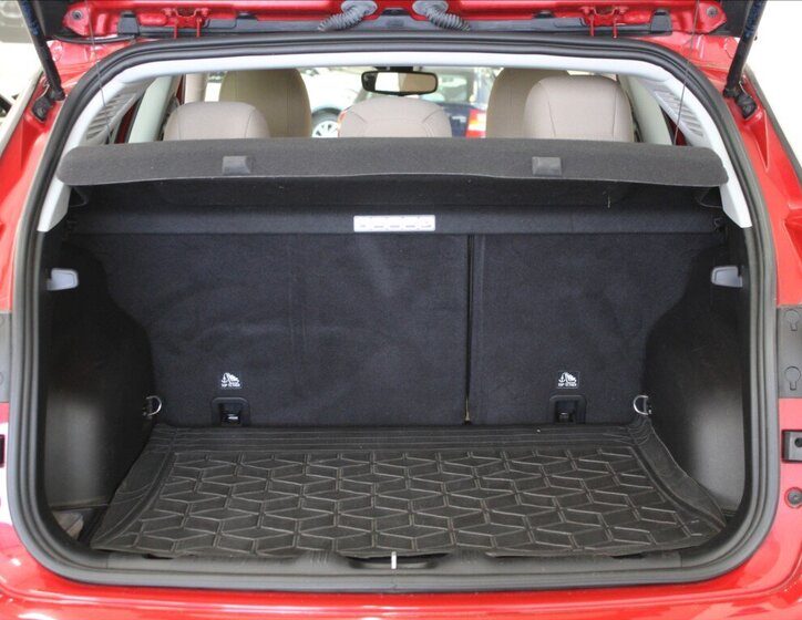 Jeep Compass SUV / Terénní 1,4 l 103 kw