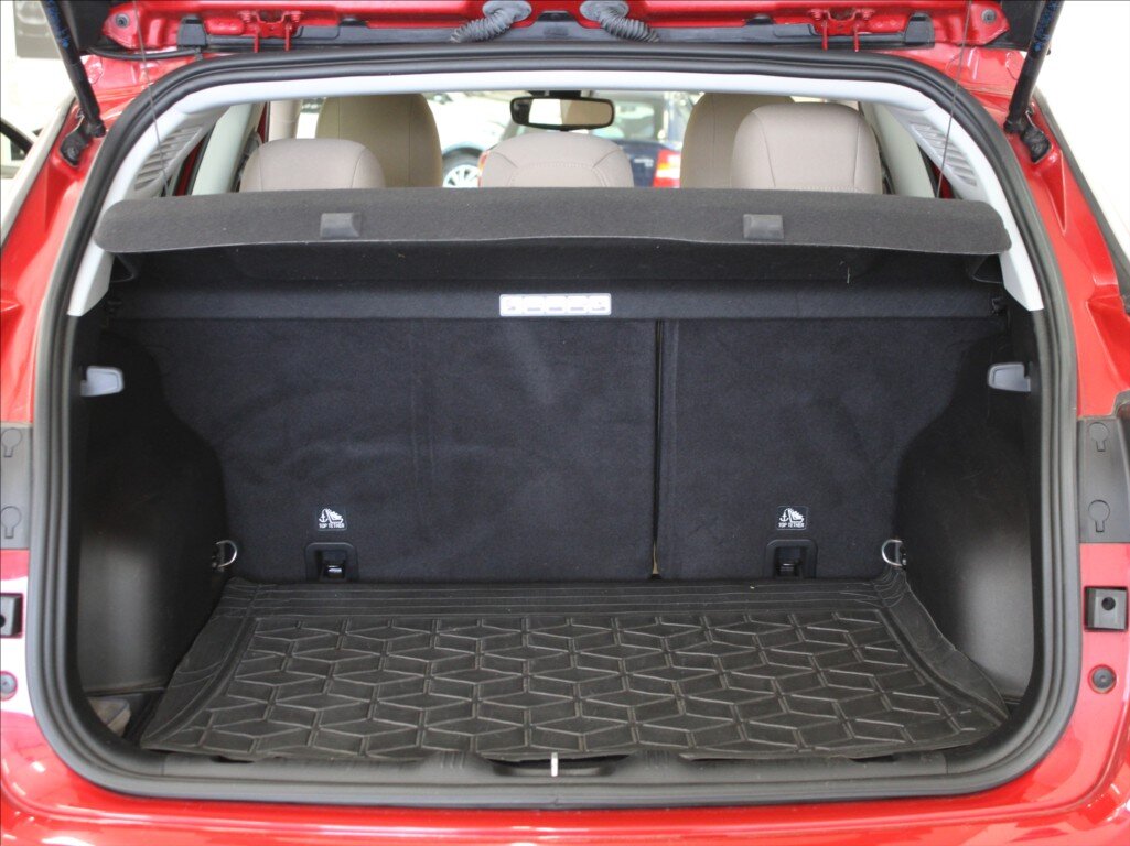 Jeep Compass SUV / Terénní 1,4 l 103 kw