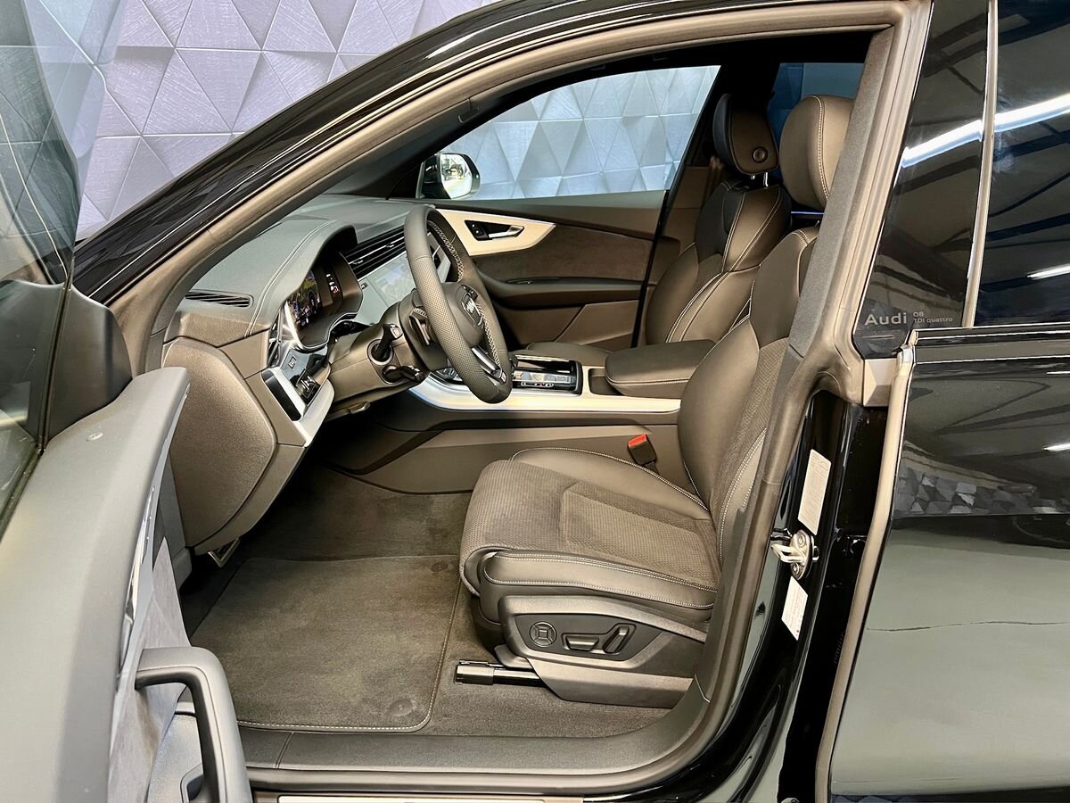Audi Q8 SUV 3,0 l 210 kw
