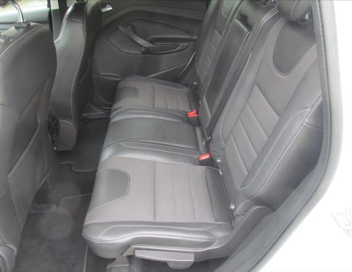 Ford Kuga SUV / Terénní 2,0 l 110 kw