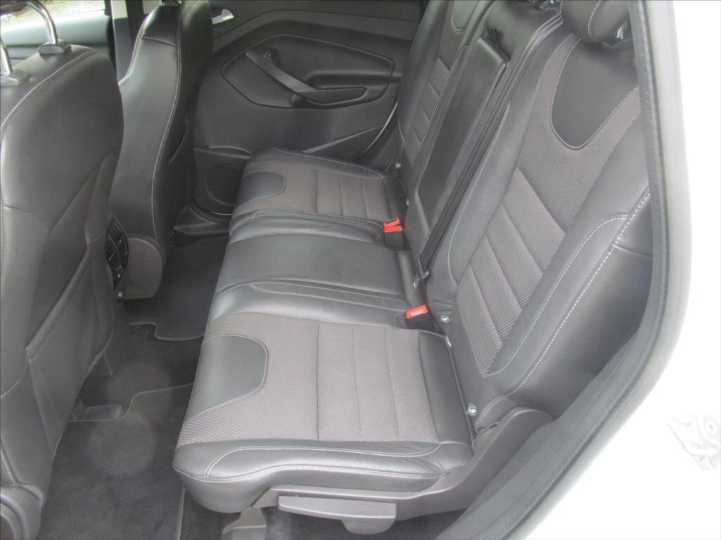 Ford Kuga SUV / Terénní 2,0 l 110 kw