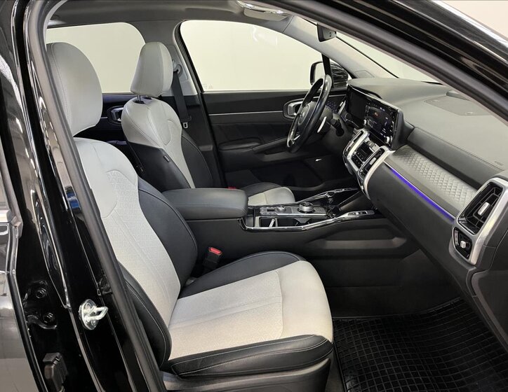 KIA Sorento SUV / Terénní 2,2 l 148 kw