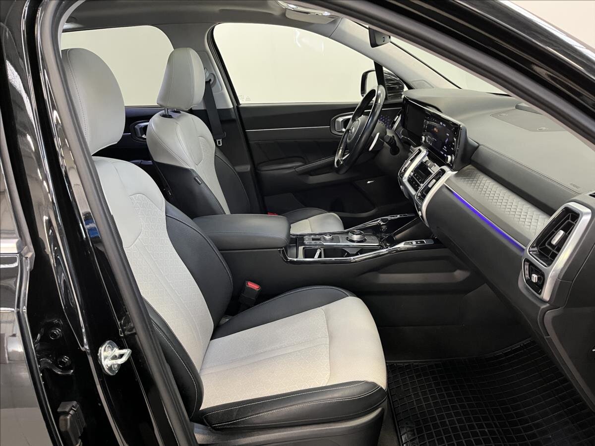 KIA Sorento SUV / Terénní 2,2 l 148 kw