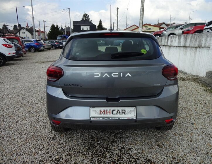 Dacia Sandero Hatchback 999,0 67 kw