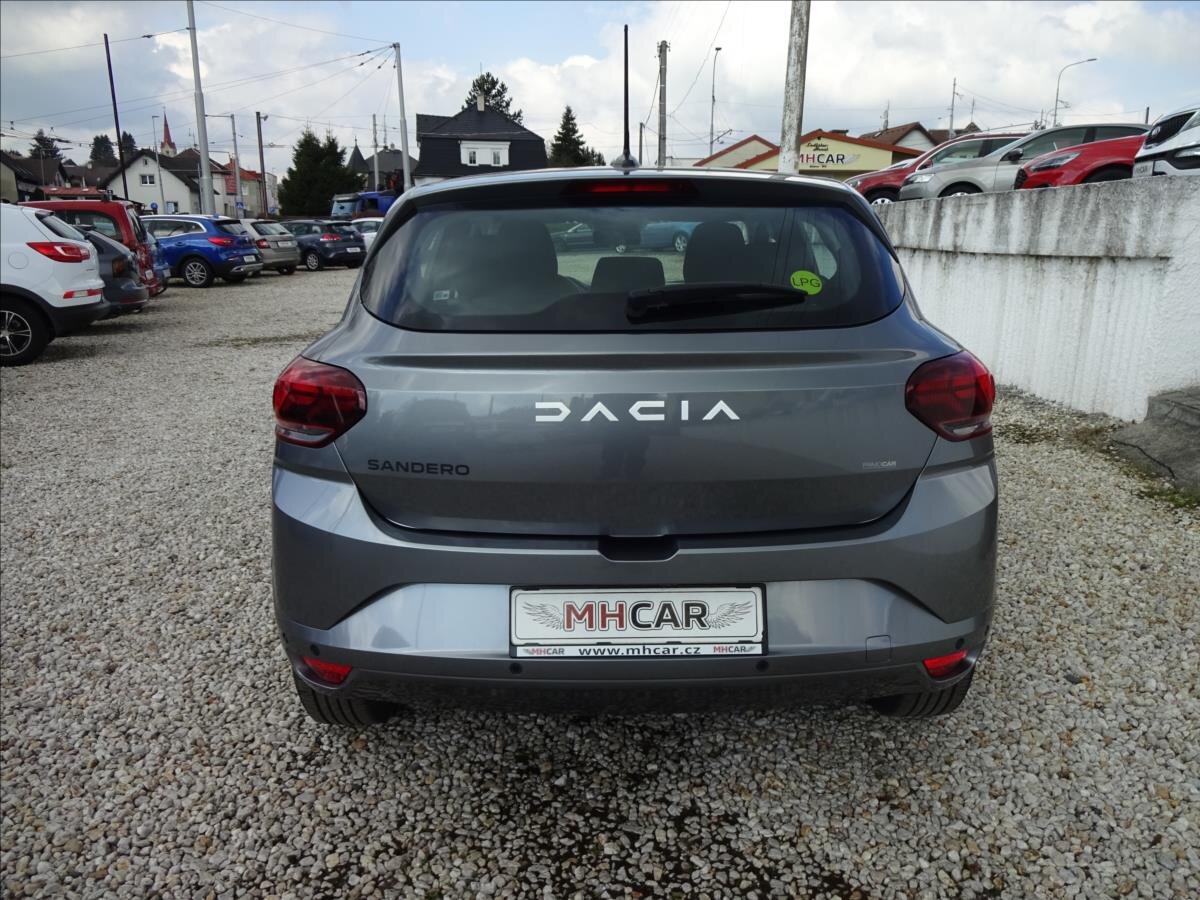 Dacia Sandero Hatchback 999,0 67 kw