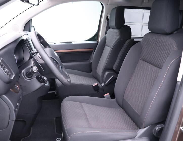 Toyota ProAce Verso 11