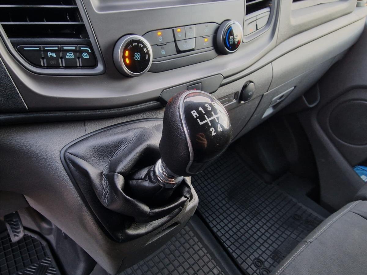 Ford Transit Custom Skříň 2,0 l 77 kw