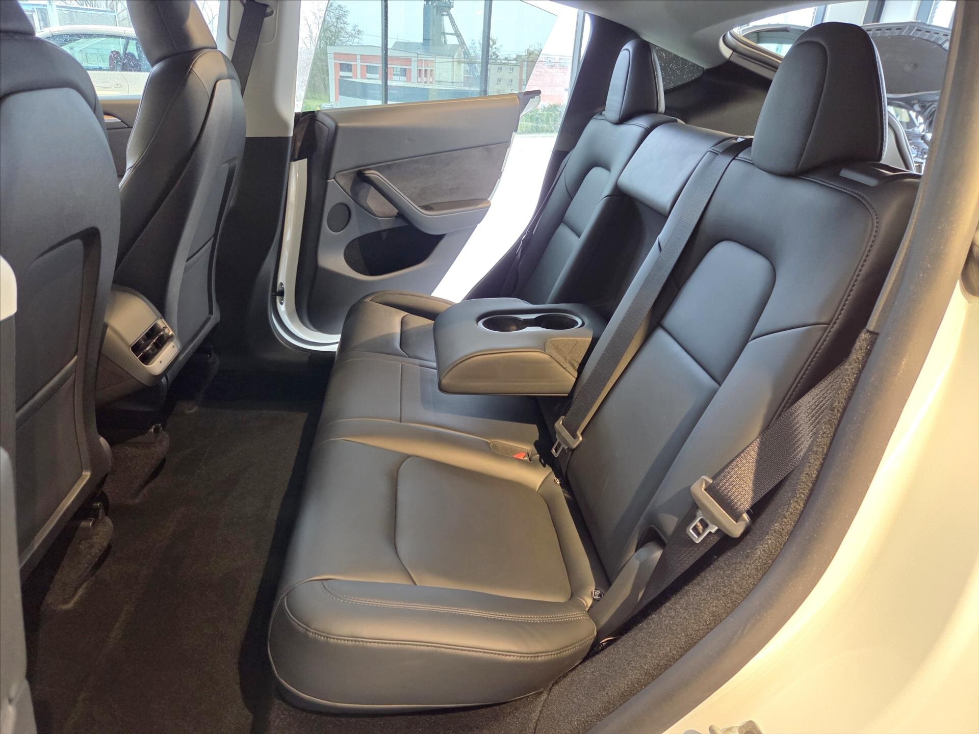 Tesla Model Y SUV / Terénní 0,0 393 kw