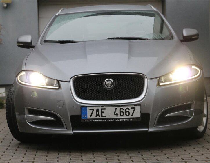 Jaguar XF Kombi 3,0 l 177 kw