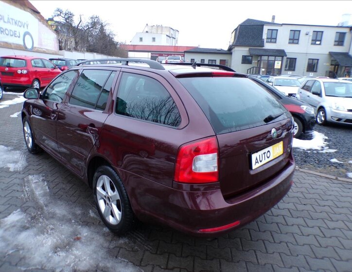 Škoda Octavia Kombi 1,2 l 77 kw