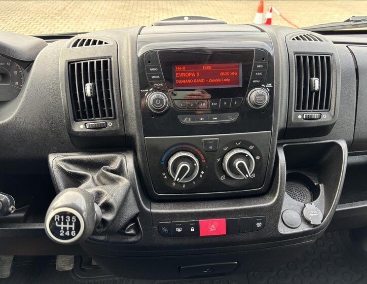 Peugeot Boxer Ostatní 2,0 l 96 kw