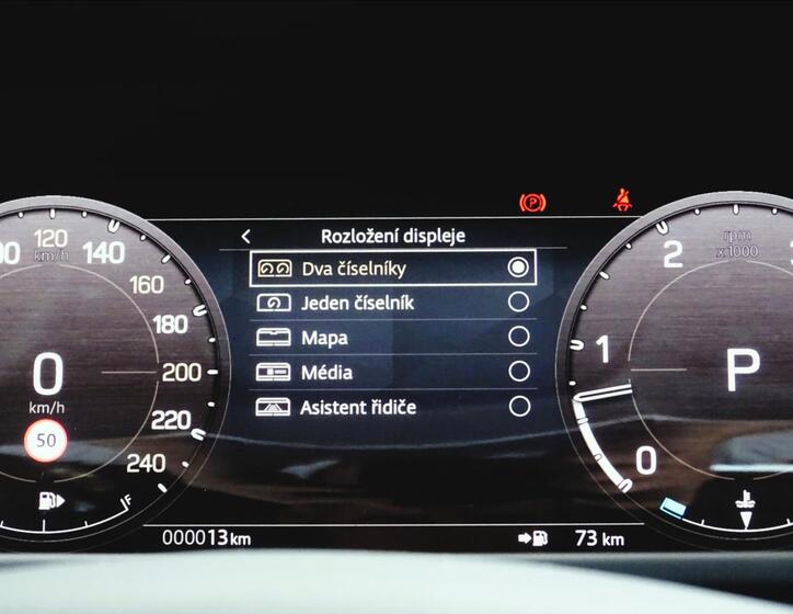 Land Rover Defender 31