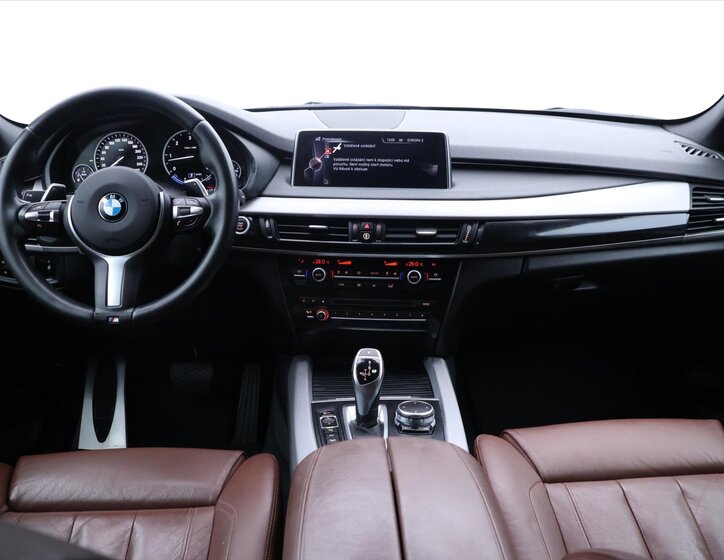 BMW X5 SUV 3,0 l 230 kw