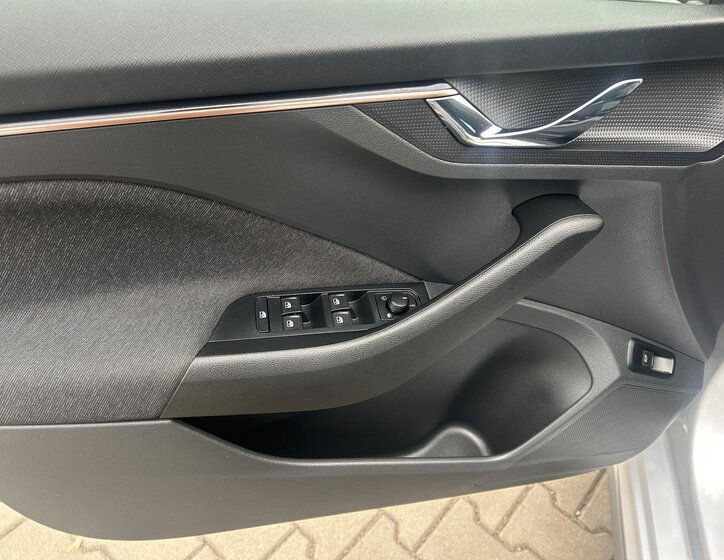 Škoda Kamiq Hatchback 999,0 85 kw