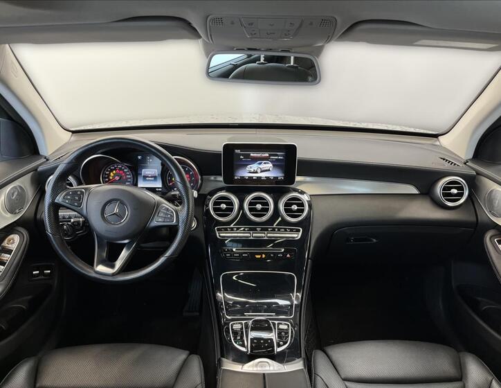 Mercedes-Benz GLC 13