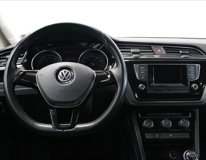 Volkswagen Touran MPV 1,2 l 81 kw