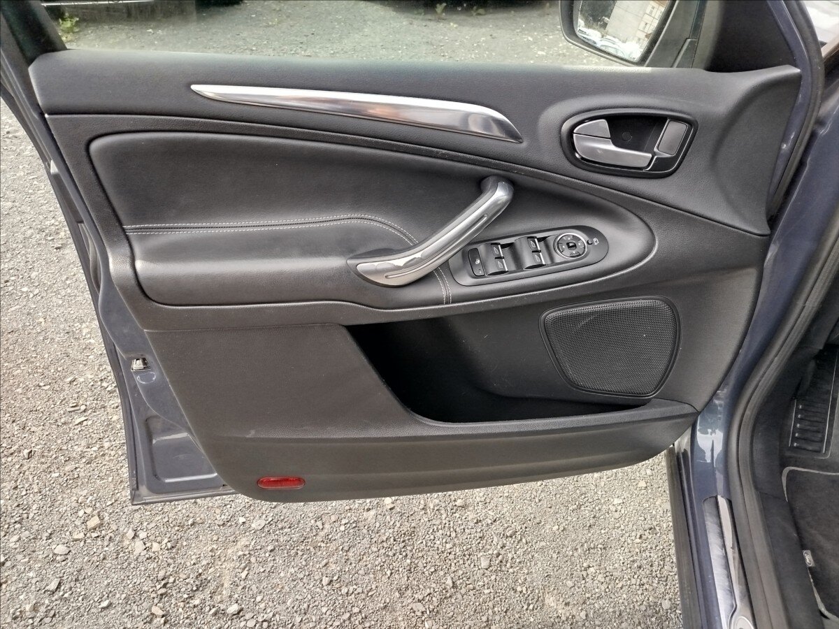 Ford S-MAX MPV 2,0 l 120 kw