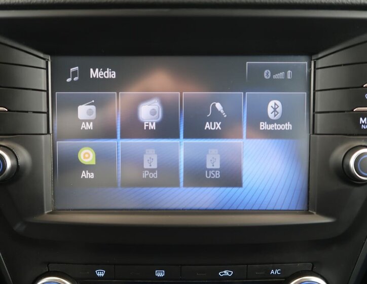 Toyota Avensis Kombi 2,0 l 105 kw