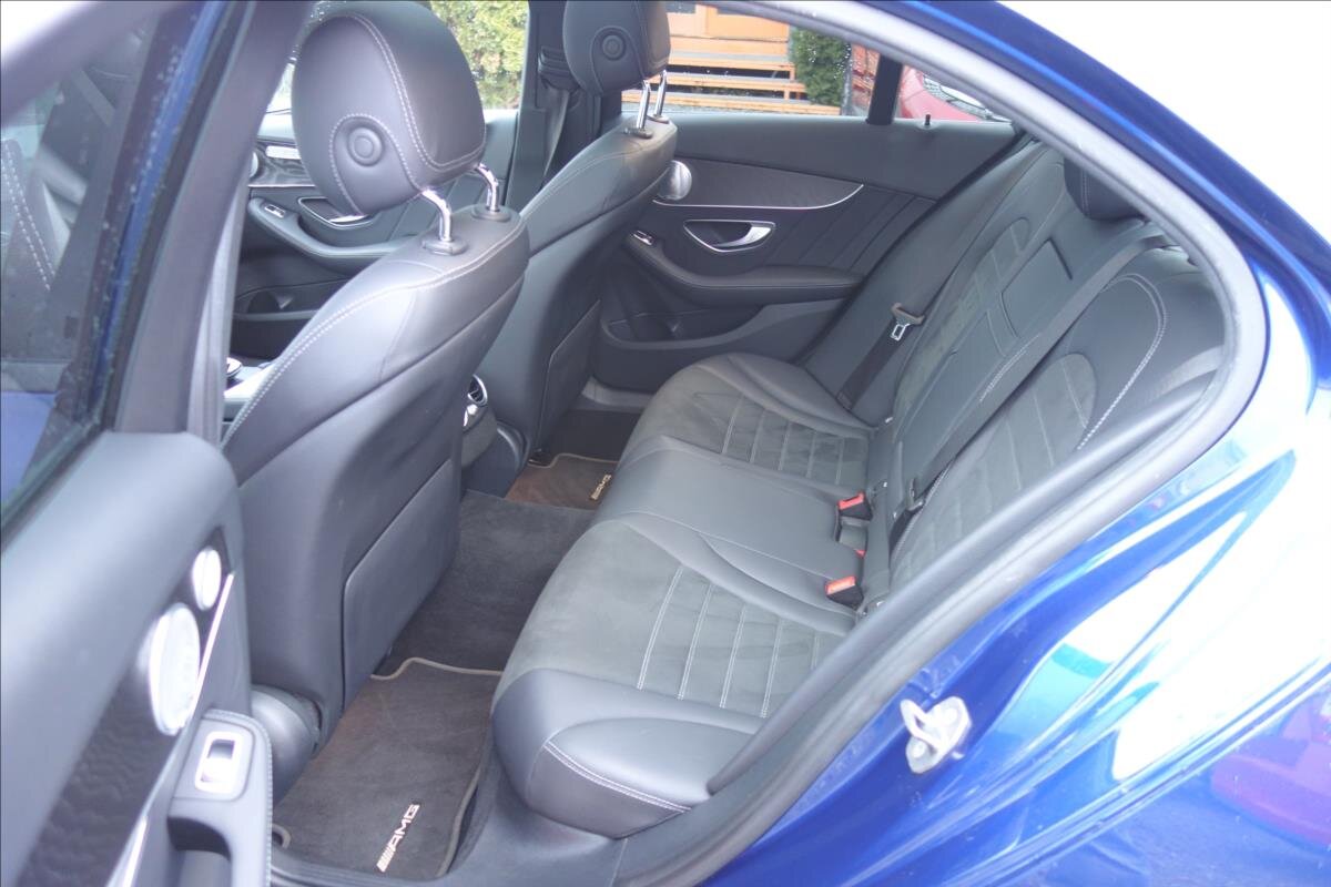 Mercedes-Benz Třídy C Sedan / Limuzína 2,0 l 143 kw