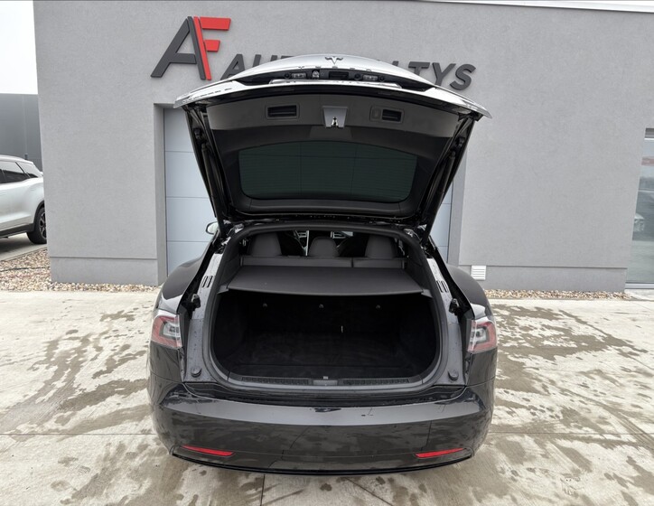 Tesla Model S 25