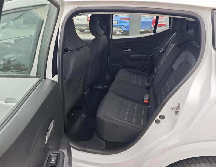 Dacia Sandero Hatchback 999,0 67 kw
