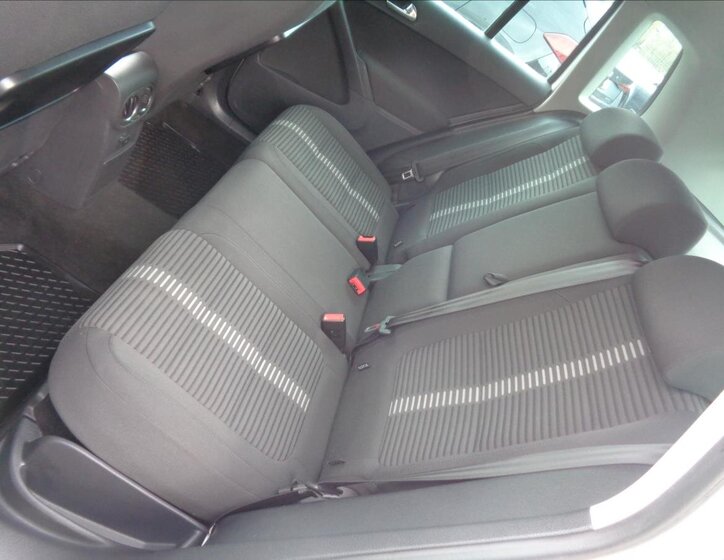 Volkswagen Tiguan Kombi 2,0 l 81 kw