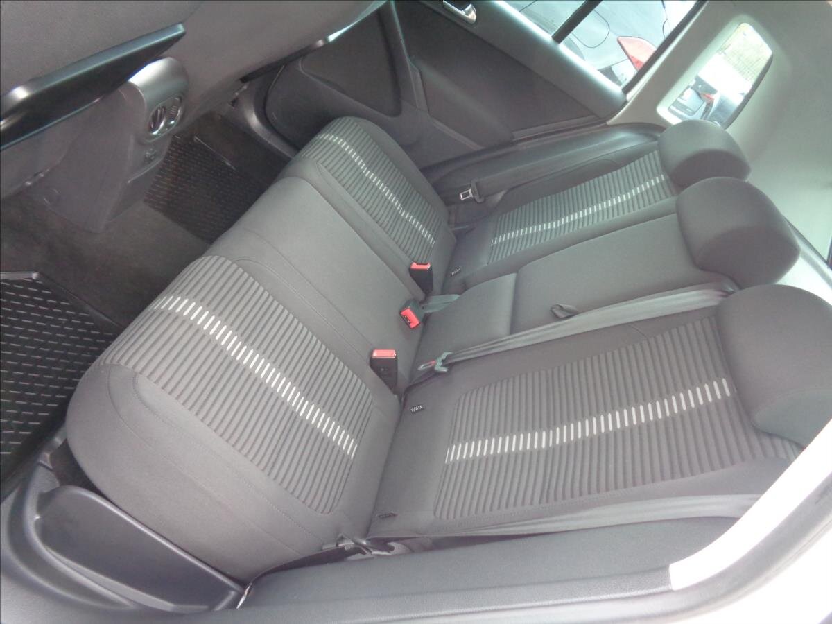 Volkswagen Tiguan Kombi 2,0 l 81 kw