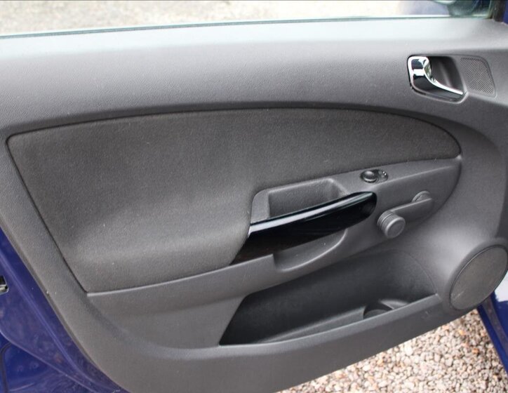 Opel Corsa Hatchback 998,0 44 kw