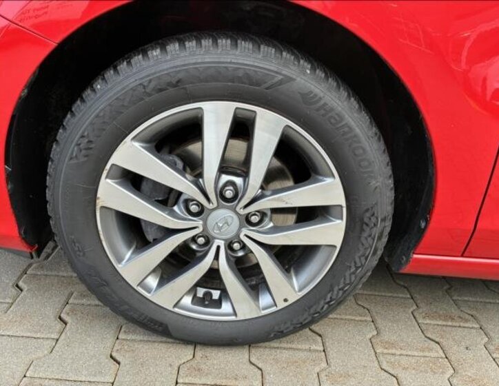 Hyundai i30 29