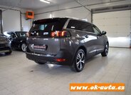 Peugeot 5008 MPV 1,5 l 96 kw