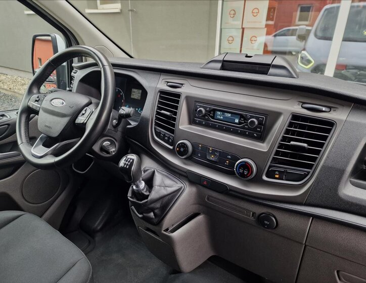 Ford Transit Custom Skříň 2,0 l 77 kw