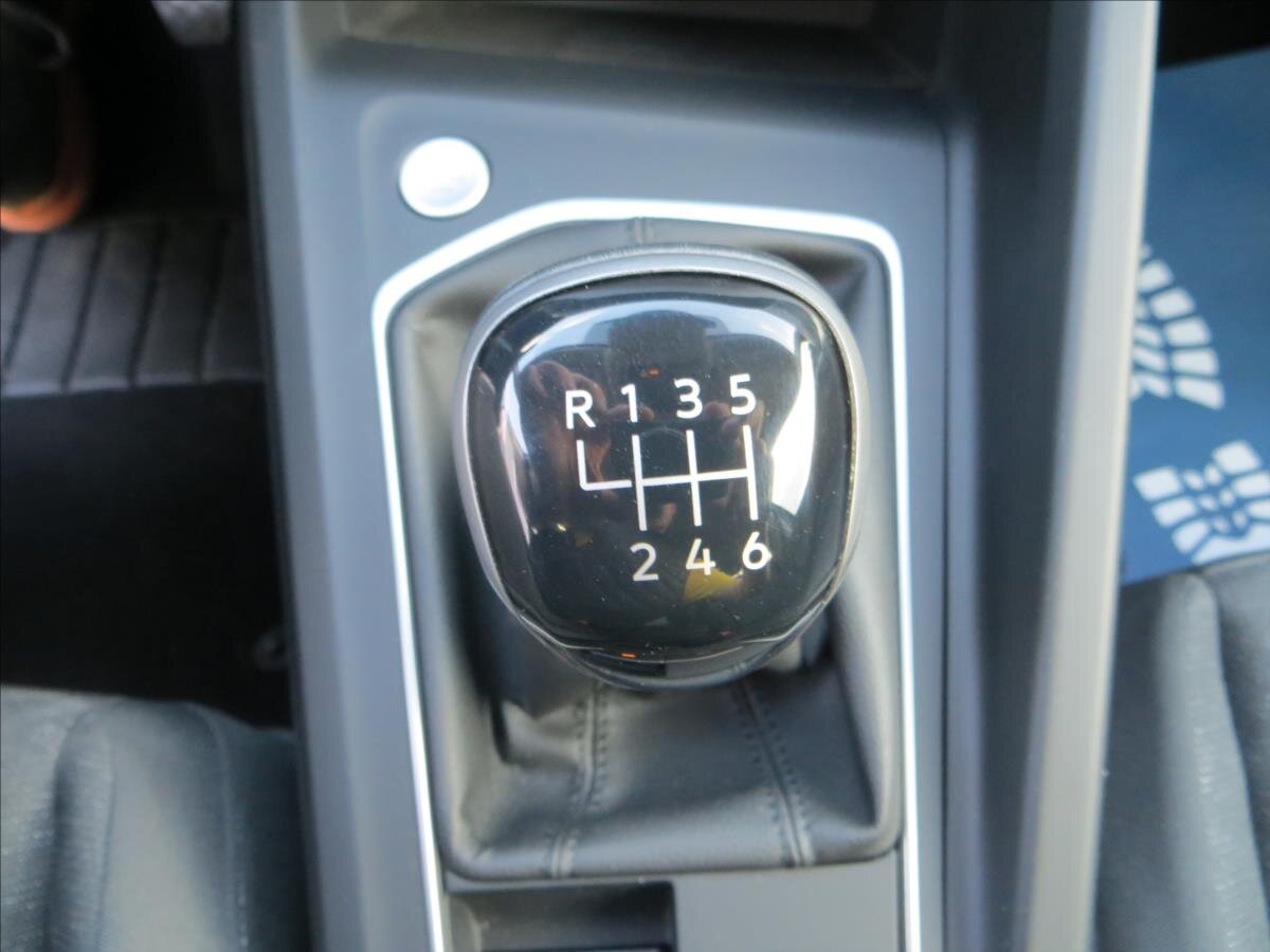 Volkswagen Golf Kombi 1,5 l 96 kw